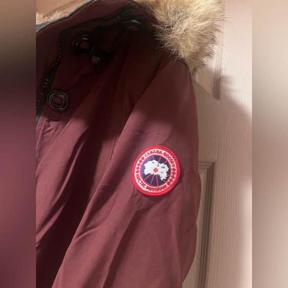 Canada Goose Rossclair Parka Elderberry Medium hood coyote fur down coat - Picture 7 of 14